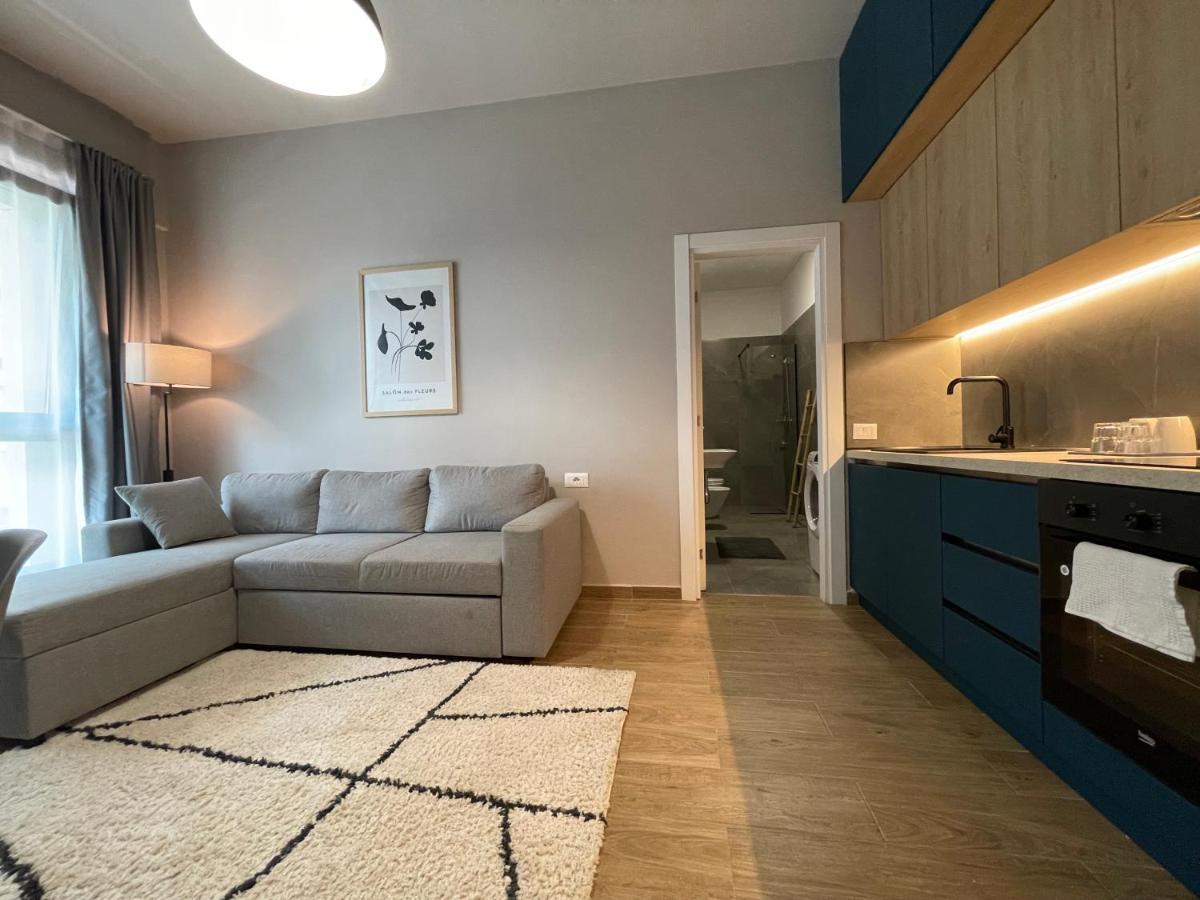 Square 21 Apartments Tirana Exterior photo