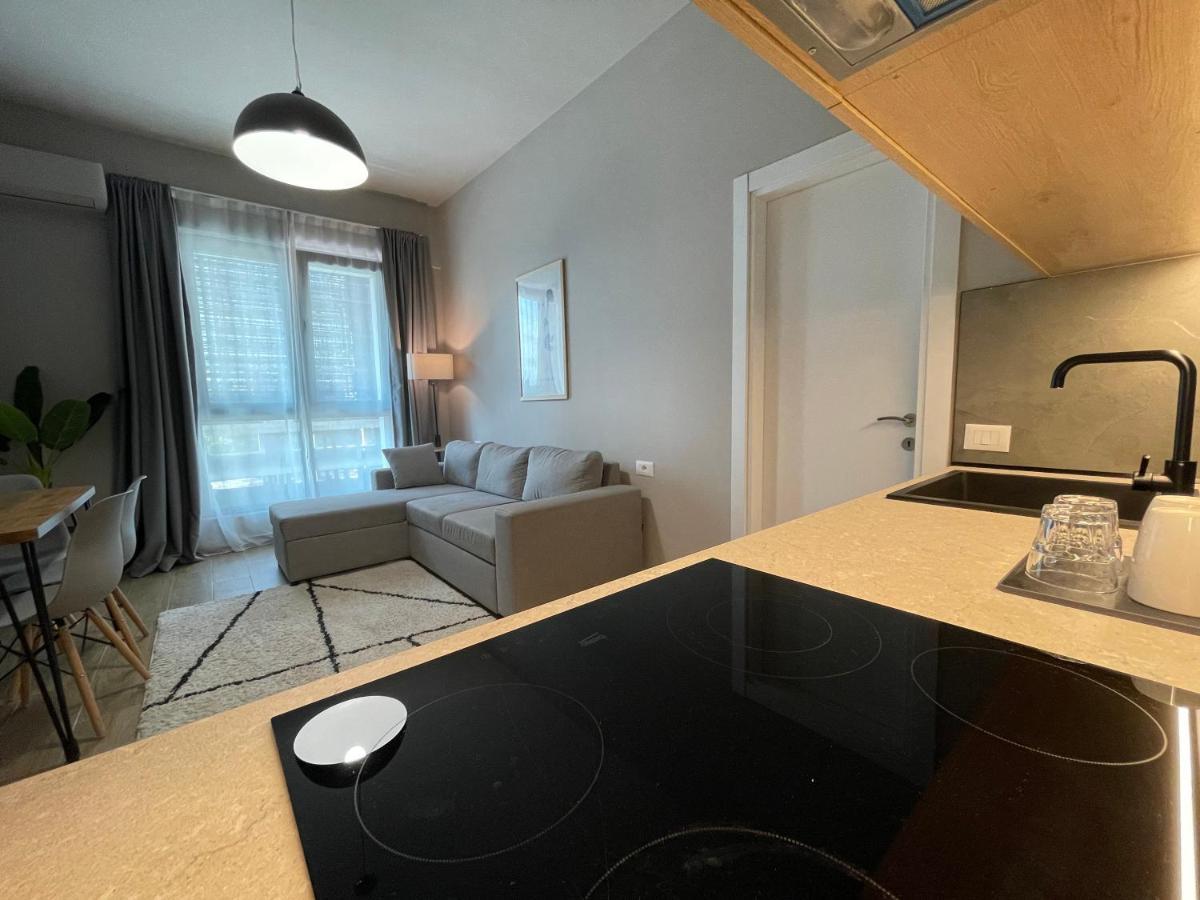 Square 21 Apartments Tirana Exterior photo